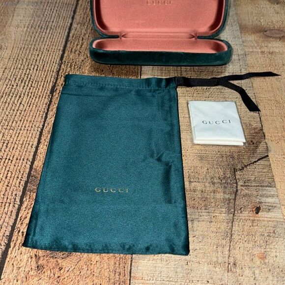 GUCCI AUTHENTIC DESIGNER HARD VELVET CALMSHELL CASE CLOTH DUSTBAG - Picture 9 of 9